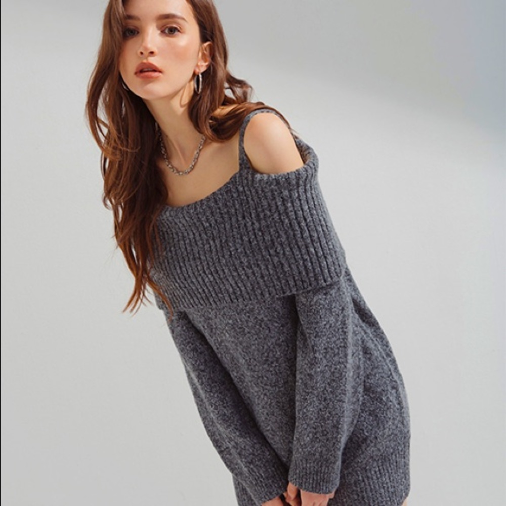 Off the shoulder grey knit sweater with straps